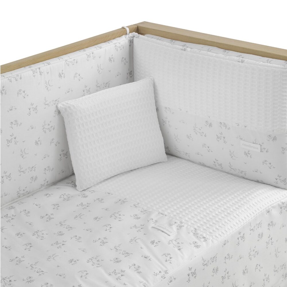 Jgo 2 Pcs.Colcha I-V. Cuna 60 Merlo Crudo 60X120X3 Cm Cambrass - Imagen 2